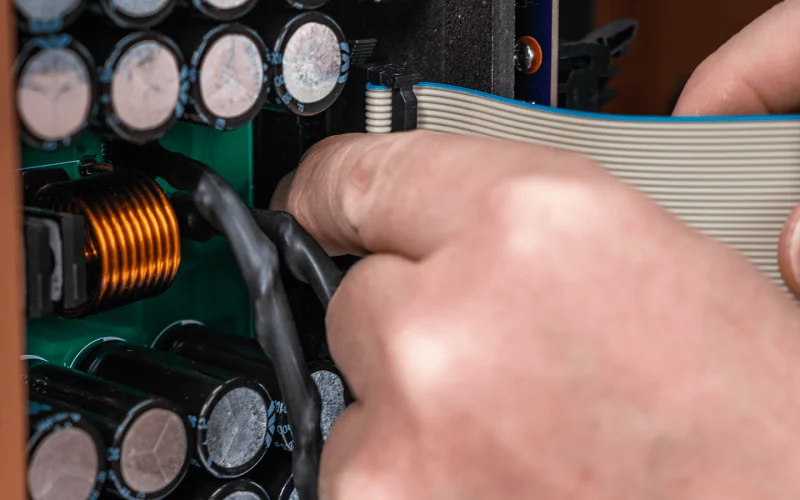 Work on the M-880 output circuitry